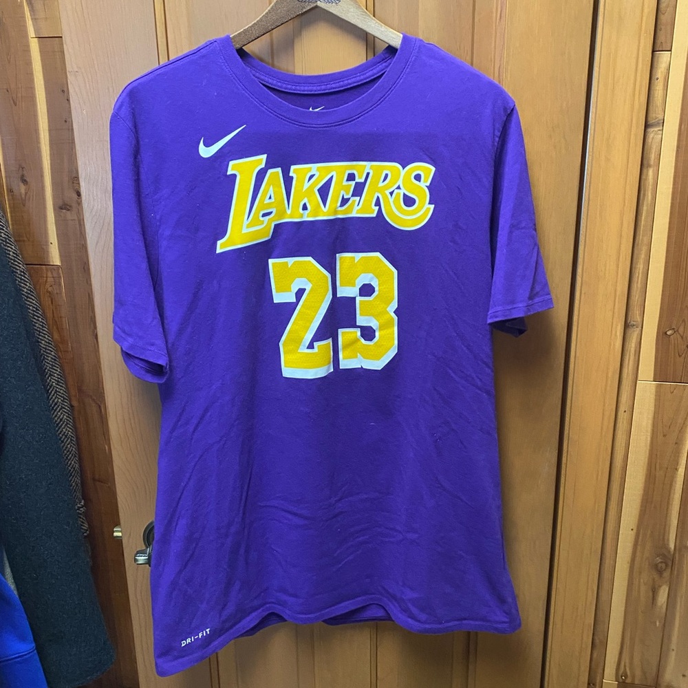 Mens Lebron James t-shirt